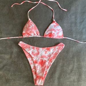 TIE-DIE BIKINI & SARONG